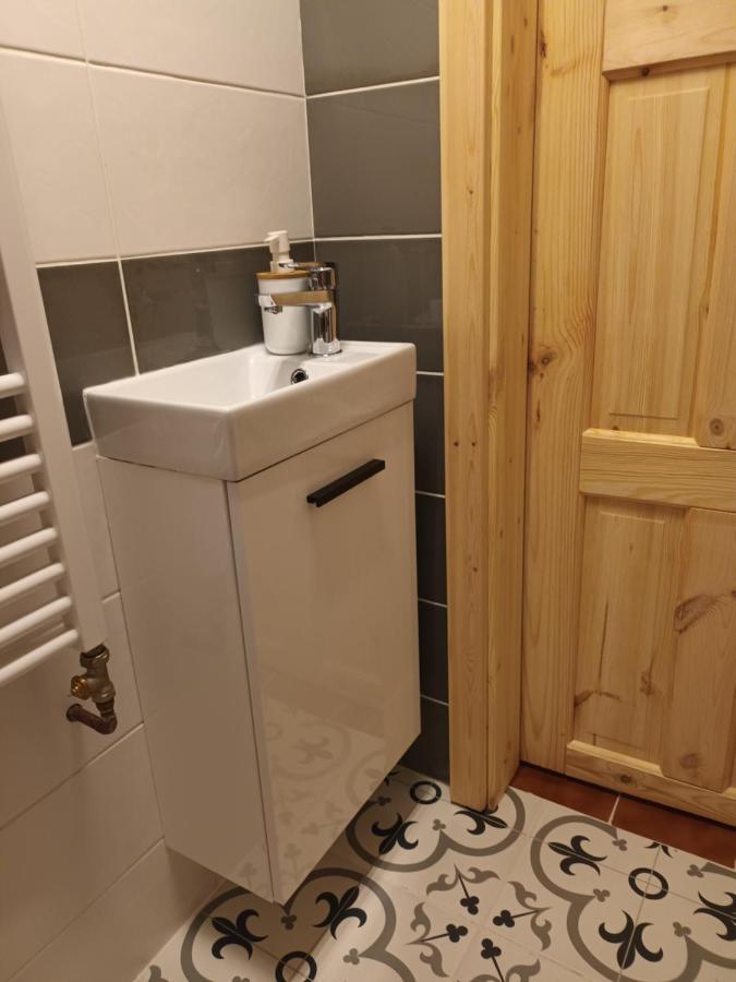 אלברכטיצה ב יזרסקיך הורה Apartman U Cechu מראה חיצוני תמונה