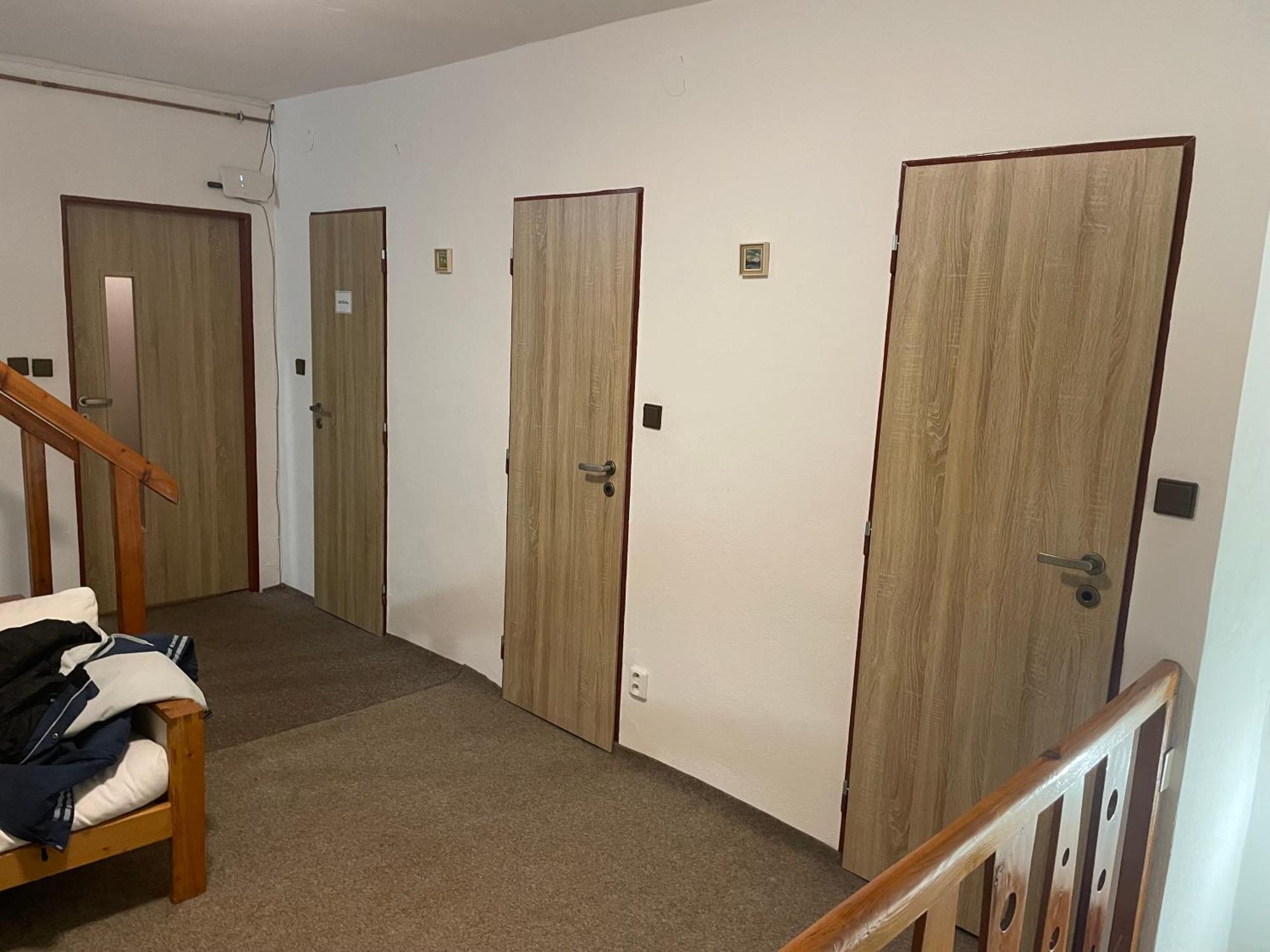 אלברכטיצה ב יזרסקיך הורה Apartman U Cechu מראה חיצוני תמונה